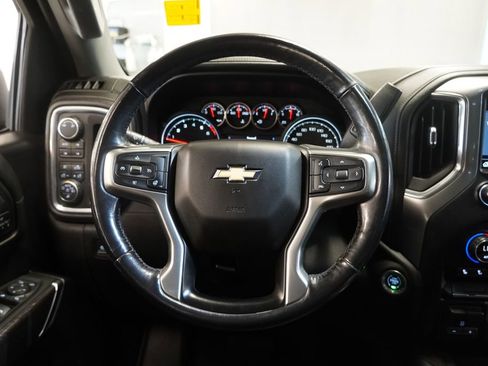 Used 2019 Chevrolet Silverado 1500 LTZ w/ LTZ Convenience Package AWD/4WD image 17