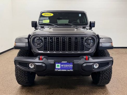Used 2025 Jeep Wrangler Unlimited Rubicon w/ Safety Group AWD/4WD image 10