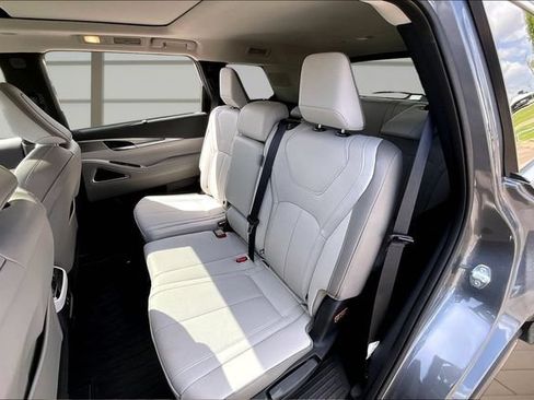 Used 2026 INFINITI QX60 Luxe w/ Cargo Package FWD image 25