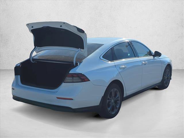 Used 2023 Honda Accord EX image 8