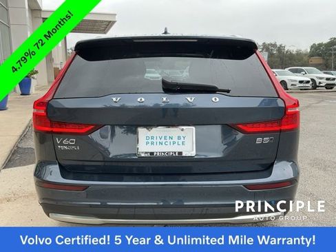 Certified 2025 Volvo V60 B5 Cross Country Plus image 12