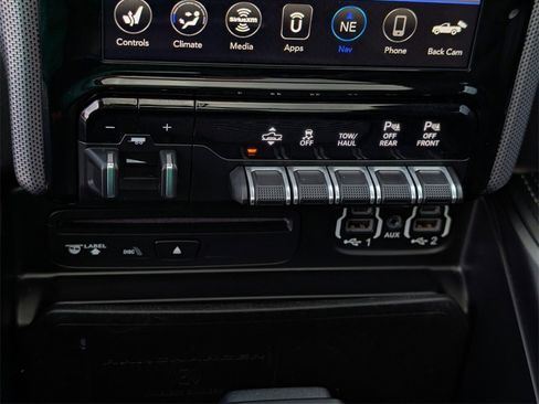 Used 2019 RAM 1500 Limited w/ Advanced Safety Group image 32