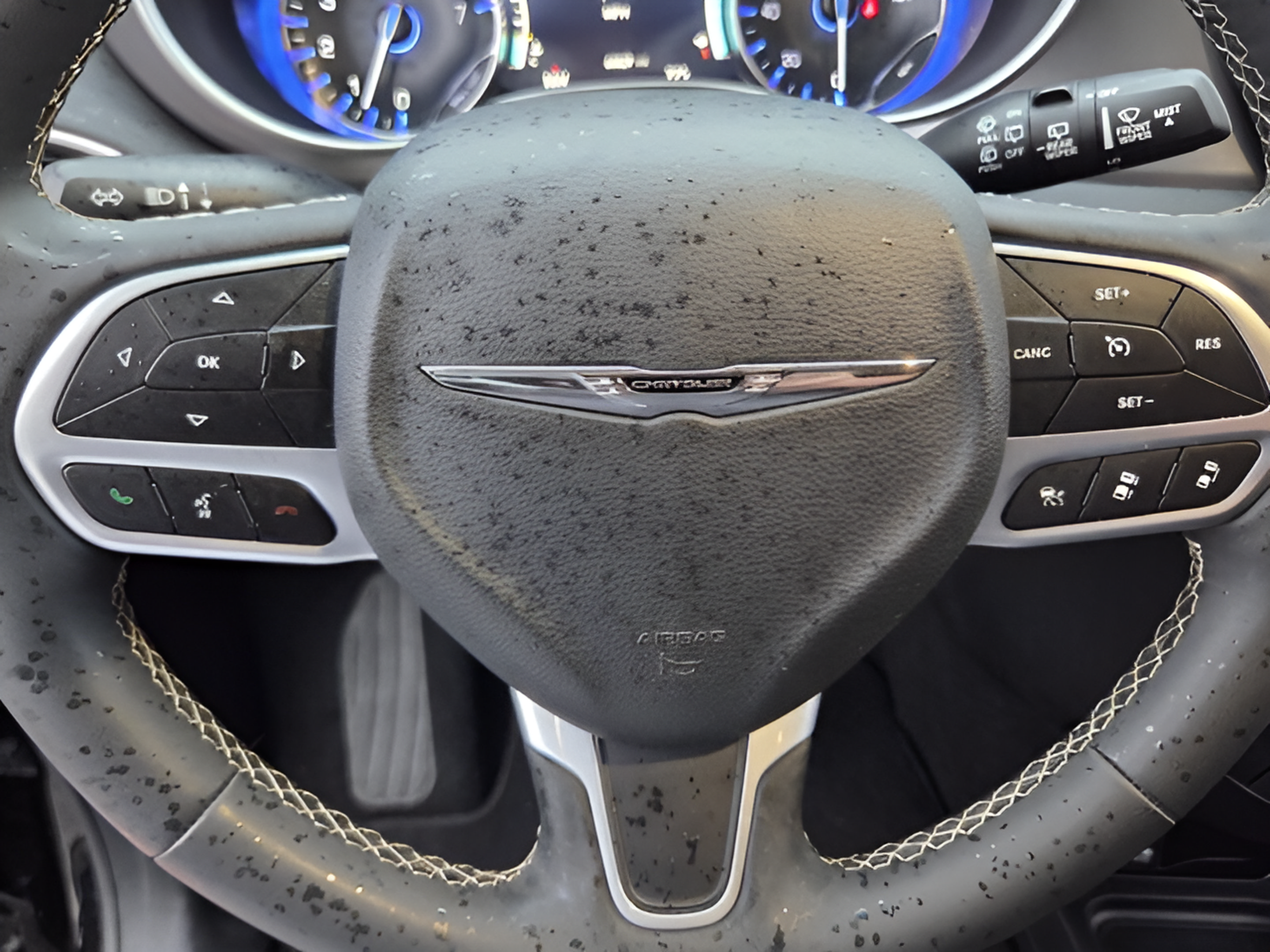 Used 2025 Chrysler Pacifica Select FWD image 26