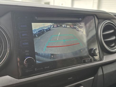 Used 2017 Toyota Tacoma TRD Off-Road w/ Tow Package image 62