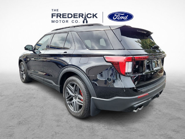 Certified 2025 Ford Explorer ST AWD/4WD image 6