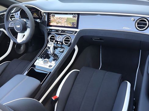 Used 2025 Bentley Continental GT Speed AWD/4WD image 2