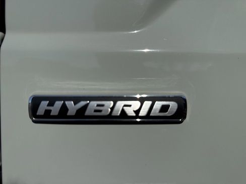 Used 2024 Ford Maverick Lariat image 12