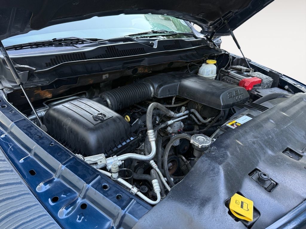 Used 2019 RAM 1500 Express AWD/4WD image 24