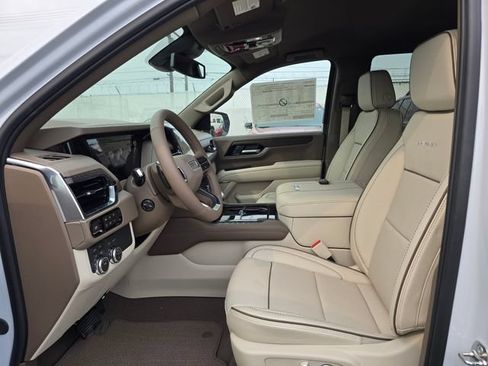 New 2026 GMC Yukon Denali AWD/4WD image 23