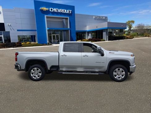 Used 2022 Chevrolet Silverado 2500 LTZ AWD/4WD image 28