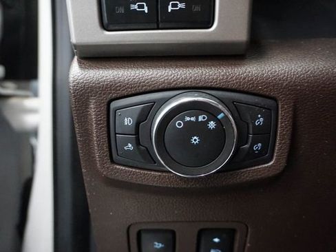 Used 2021 Ford F250 King Ranch w/ King Ranch Ultimate Package AWD/4WD image 11