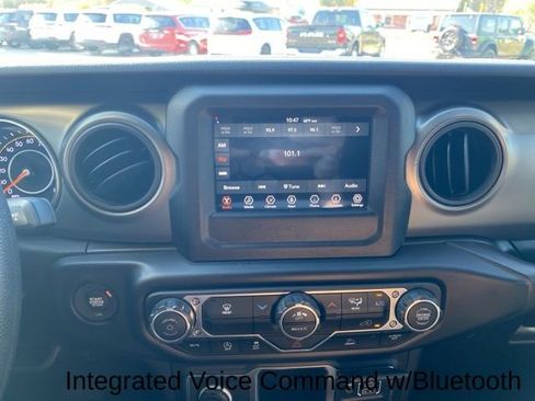 Used 2023 Jeep Wrangler Willys image 16