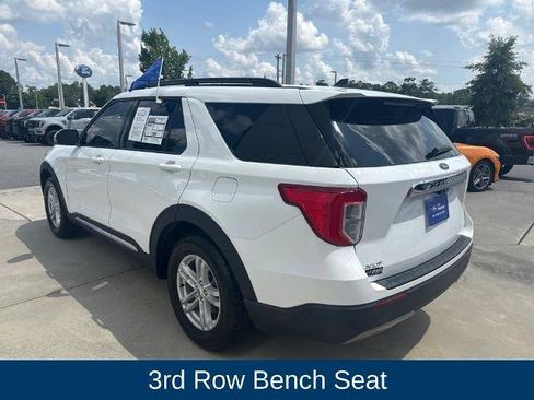 Certified 2021 Ford Explorer XLT w/ Equipment Group 202A RWD image 4
