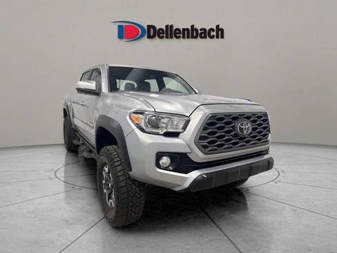 Used 2021 Toyota Tacoma TRD Off-Road w/ Technology Package AWD/4WD image 7
