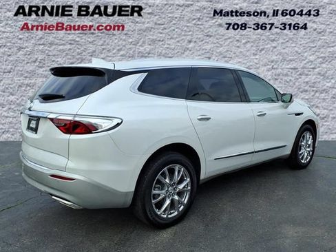 Used 2023 Buick Enclave Premium w/ Experience Buick Package FWD image 7