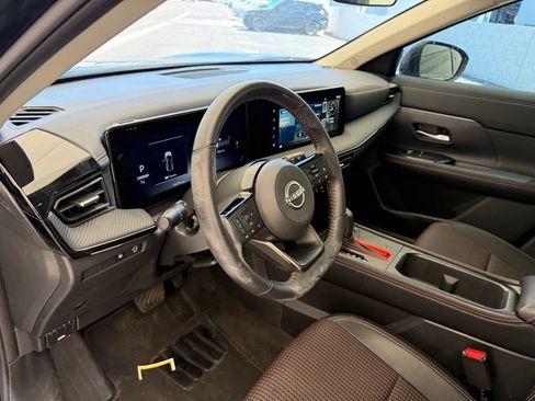 Used 2025 Nissan Kicks SR FWD image 15