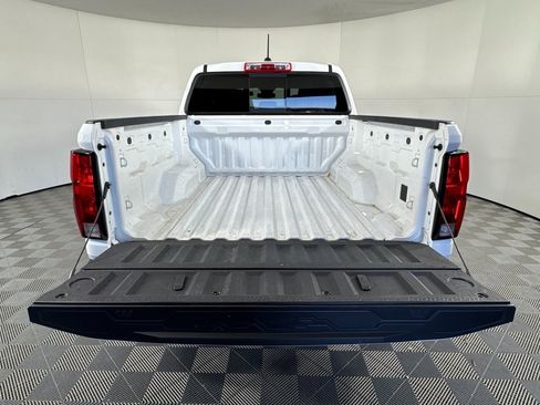 Used 2025 Chevrolet Colorado Trail Boss image 31