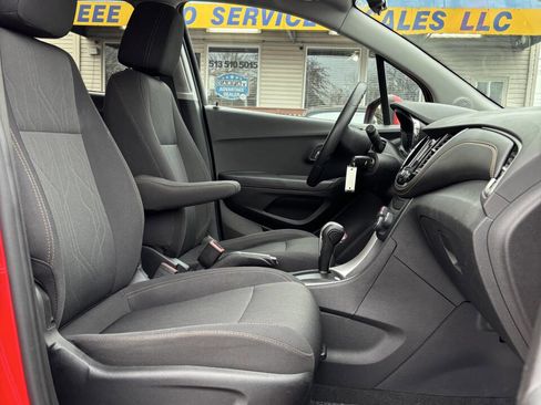 Used 2018 Chevrolet Trax LT image 19