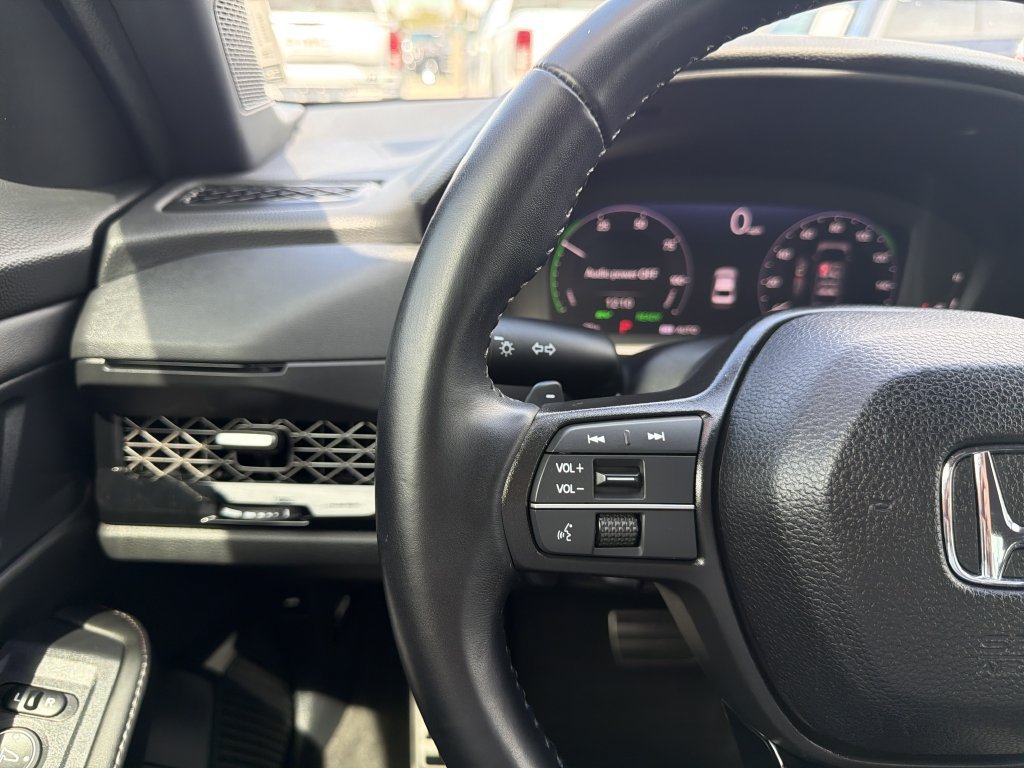 Used 2025 Honda Accord Sport image 28