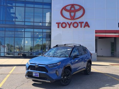 Used 2025 Toyota RAV4 XSE w/ Advanced Technology Package AWD/4WD image 1