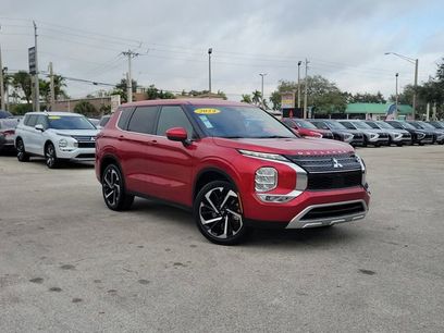Used 2024 Mitsubishi Outlander SE