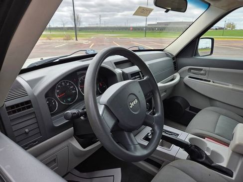 Used 2008 Jeep Liberty Sport w/ Popular Equipment Group AWD/4WD image 16