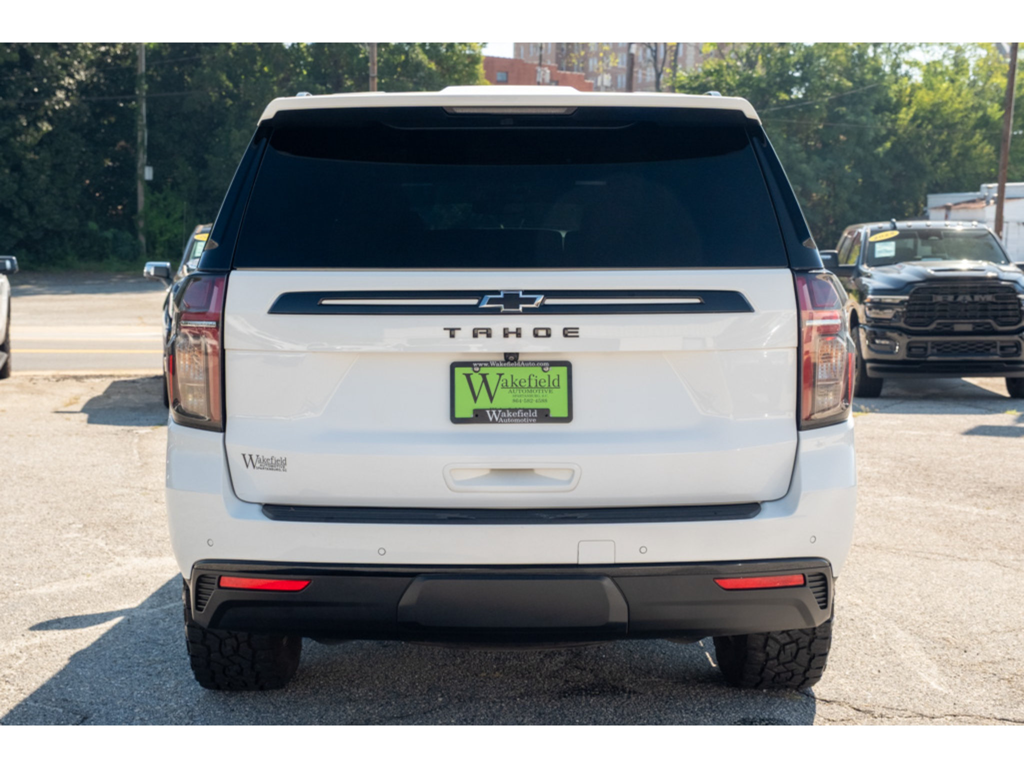 Used 2023 Chevrolet Tahoe Z71 w/ Luxury Package AWD/4WD image 7