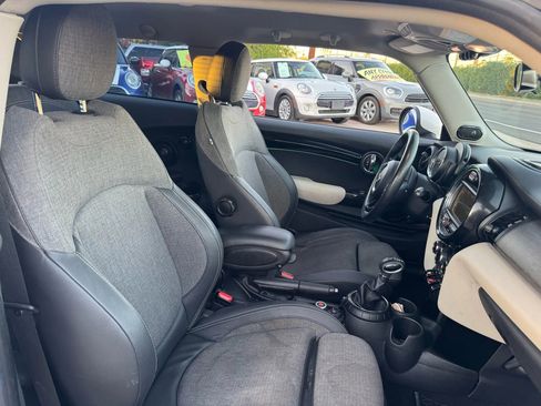 Used 2015 MINI Cooper S image 29