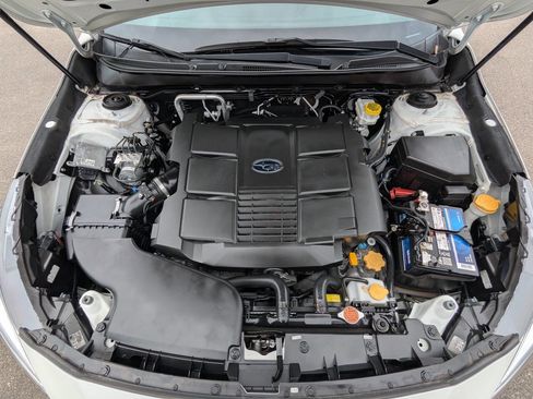 Used 2018 Subaru Outback 3.6R Limited AWD/4WD image 29