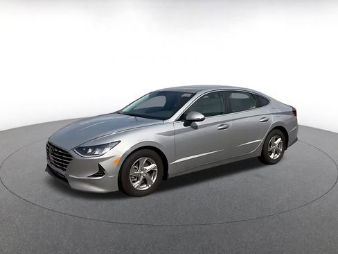 Used 2023 Hyundai Sonata SE FWD image 8