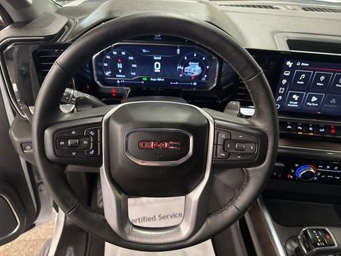 Used 2024 GMC Sierra 1500 SLT w/ SLT Convenience Package image 12