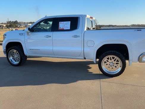 Used 2024 GMC Sierra 1500 SLT w/ SLT Premium Plus Package image 6