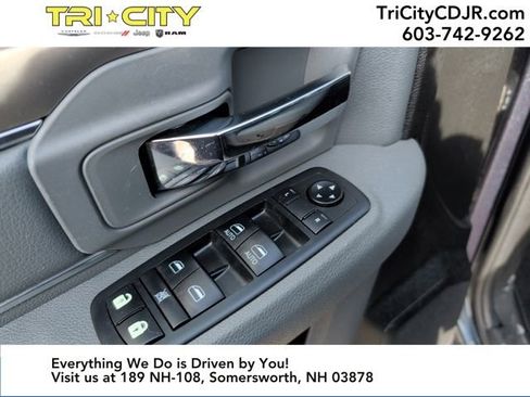 Used 2019 RAM 1500 Classic Warlock image 17