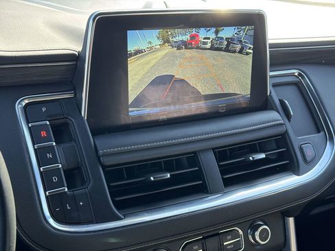 Used 2024 GMC Yukon SLT image 25