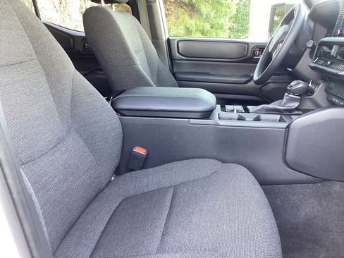 Used 2025 Toyota Land Cruiser image 4