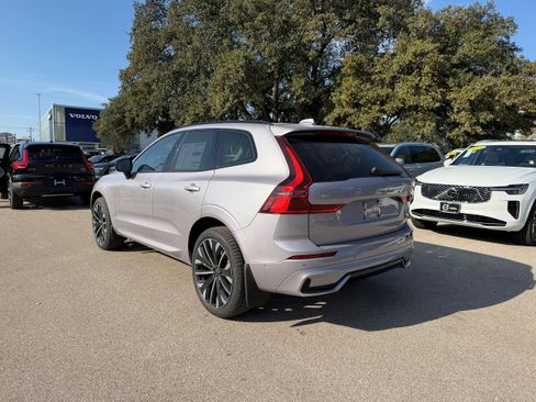 New 2026 Volvo XC60 B5 Ultra w/ Climate Package image 4