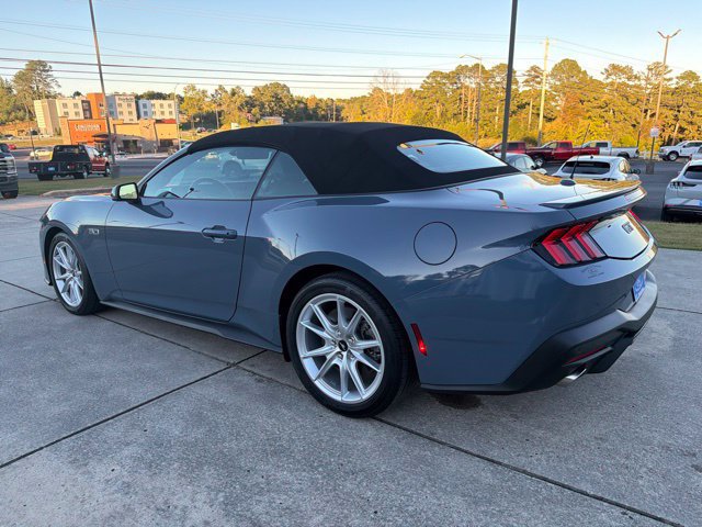 Used 2025 Ford Mustang GT Premium RWD image 5