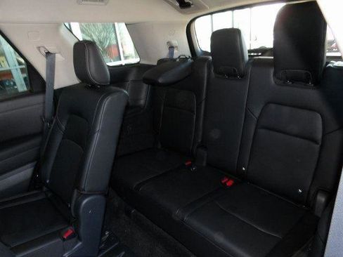 Certified 2024 Nissan Pathfinder SL image 19