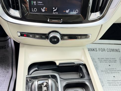 Used 2020 Volvo S60 T5 Momentum w/ Protection Package image 66