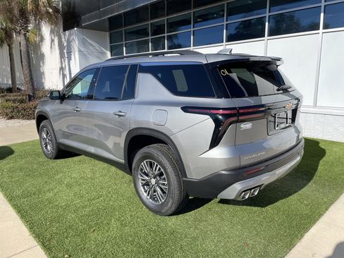 New 2026 Chevrolet Traverse LT image 5