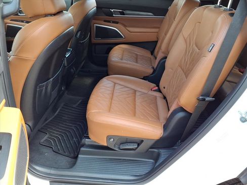 Used 2024 Kia Telluride EX X-Line image 21
