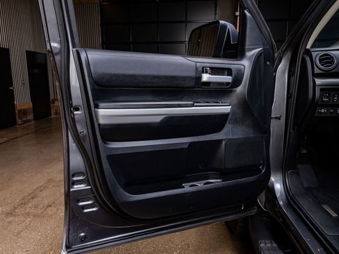 Used 2019 Toyota Tundra SR5 w/ SR5 Upgrade Package image 34