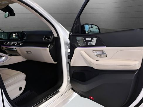 Used 2022 Mercedes-Benz GLS 450 4MATIC image 63