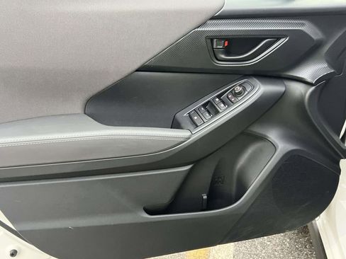 Certified 2025 Subaru Crosstrek 2.0i Premium image 29