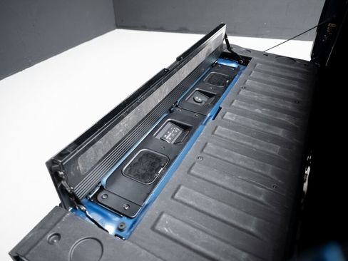 Used 2024 GMC Sierra 2500 Denali Ultimate w/ LPO, GMC Protection Package image 70