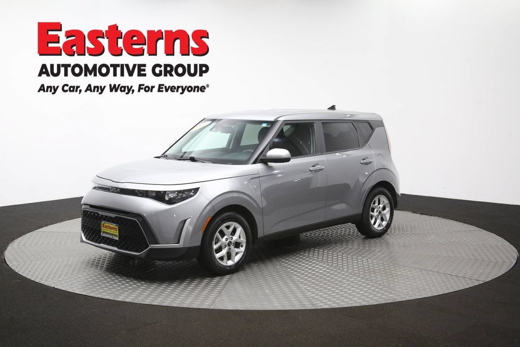 Used 2023 Kia Soul LX w/ Option Group 015 FWD image 58