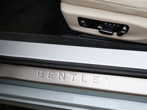 New 2026 Bentley Continental GTC AWD/4WD image 16