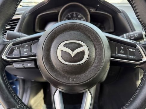 Used 2018 MAZDA MAZDA3 Touring image 20