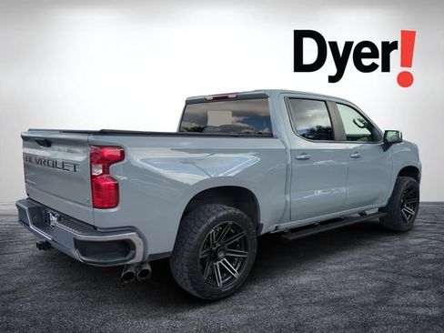 Used 2024 Chevrolet Silverado 1500 LT RWD image 3