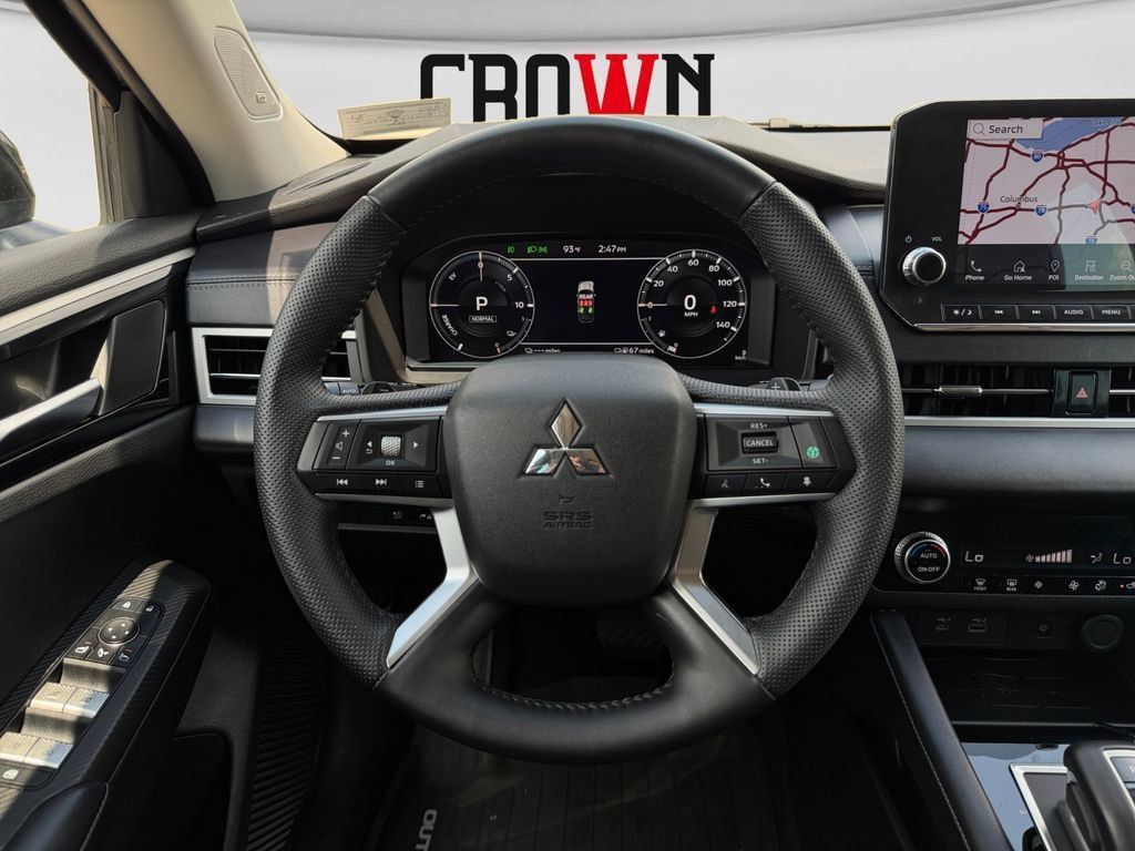 Used 2023 Mitsubishi Outlander 4WD Plug-In Hybrid image 21